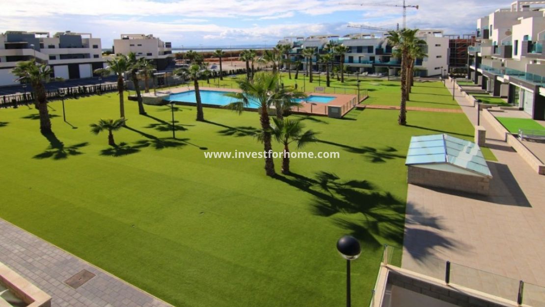 Sale - Apartment - El Raso