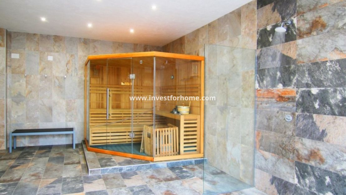 Sale - Apartment - El Raso