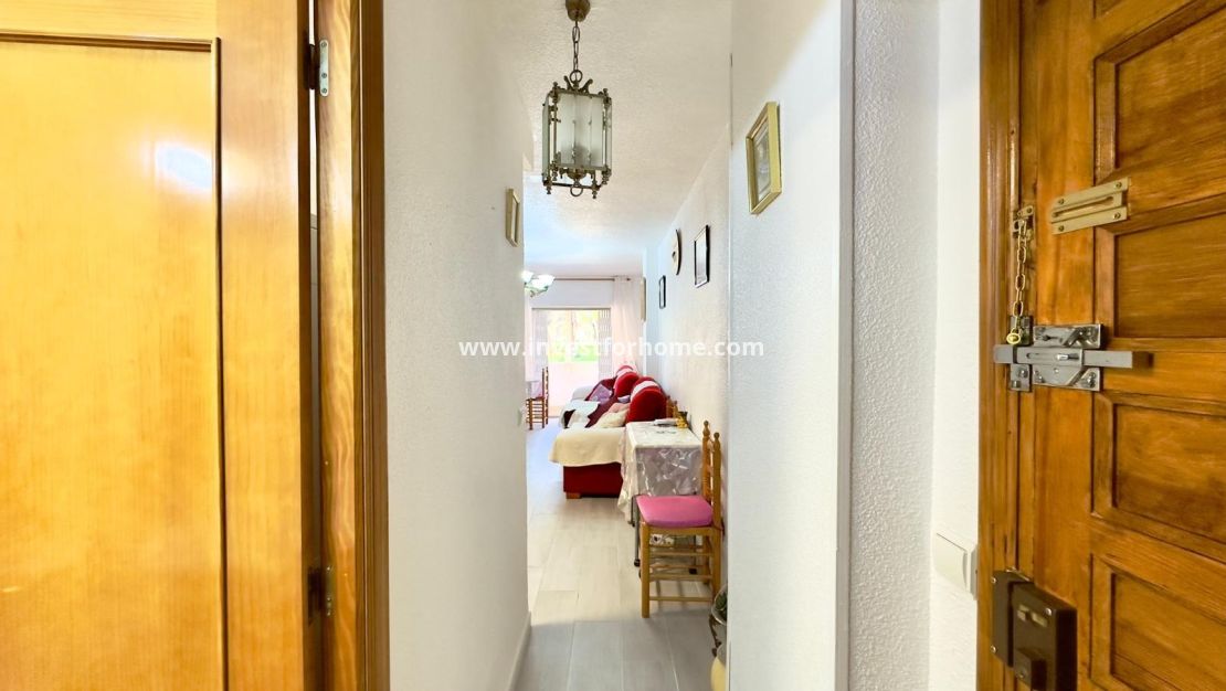 Sale - Apartment - Guardamar del Segura - Centro