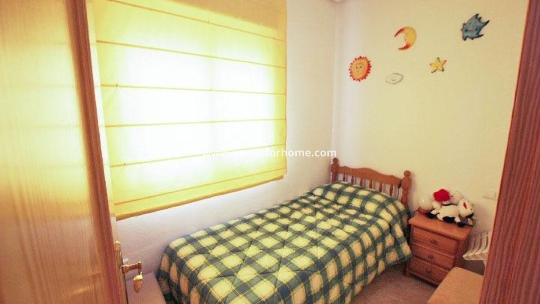 Sale - Apartment - Guardamar del Segura - Pueblo