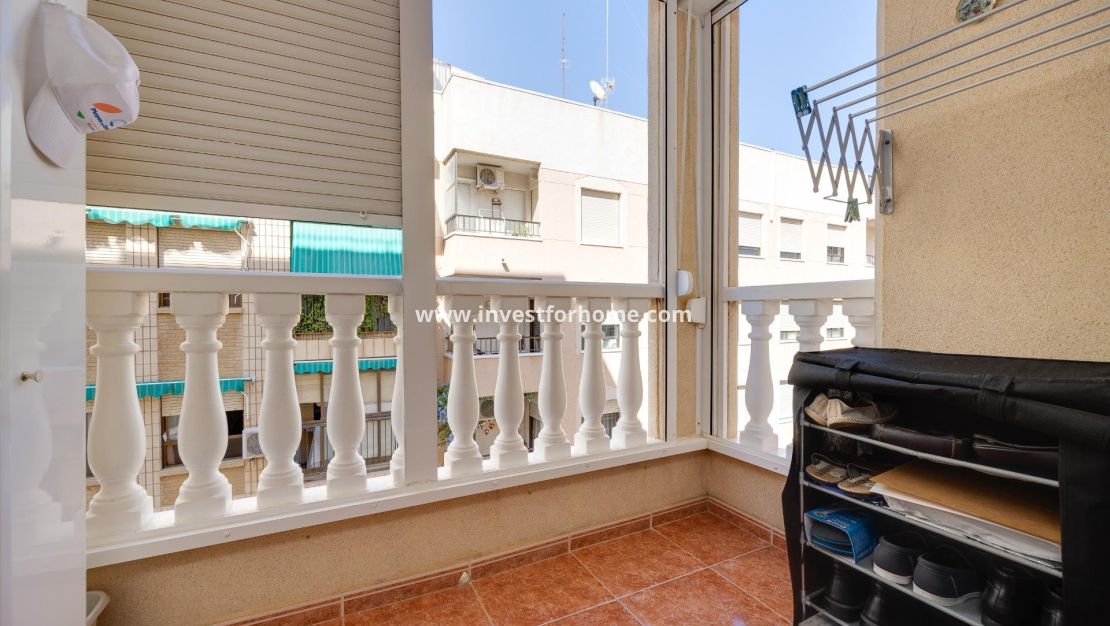 Sale - Apartment - Guardamar del Segura - Pueblo