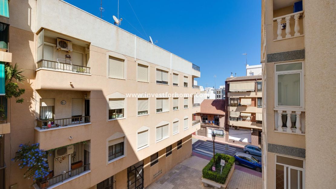 Sale - Apartment - Guardamar del Segura - Pueblo