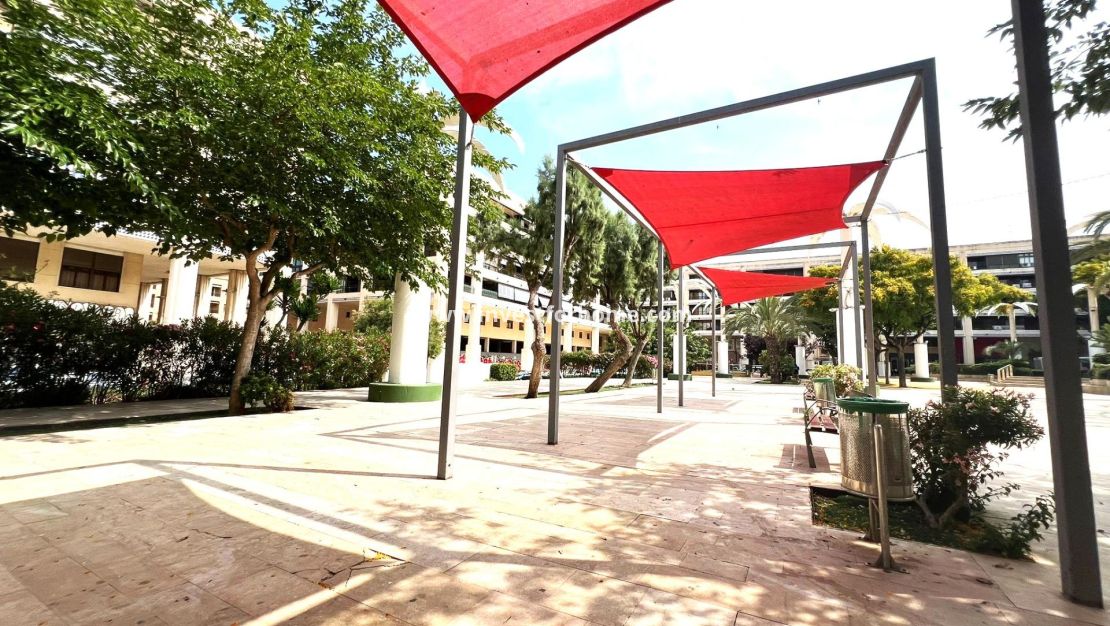 Sale - Apartment - Guardamar del Segura - Pueblo