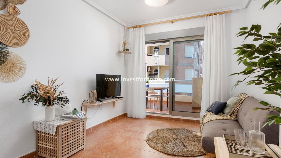 Sale - Apartment - Guardamar del Segura - Pueblo