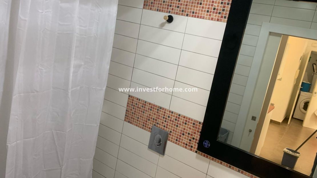 Sale - Apartment - Guardamar del Segura - Pueblo