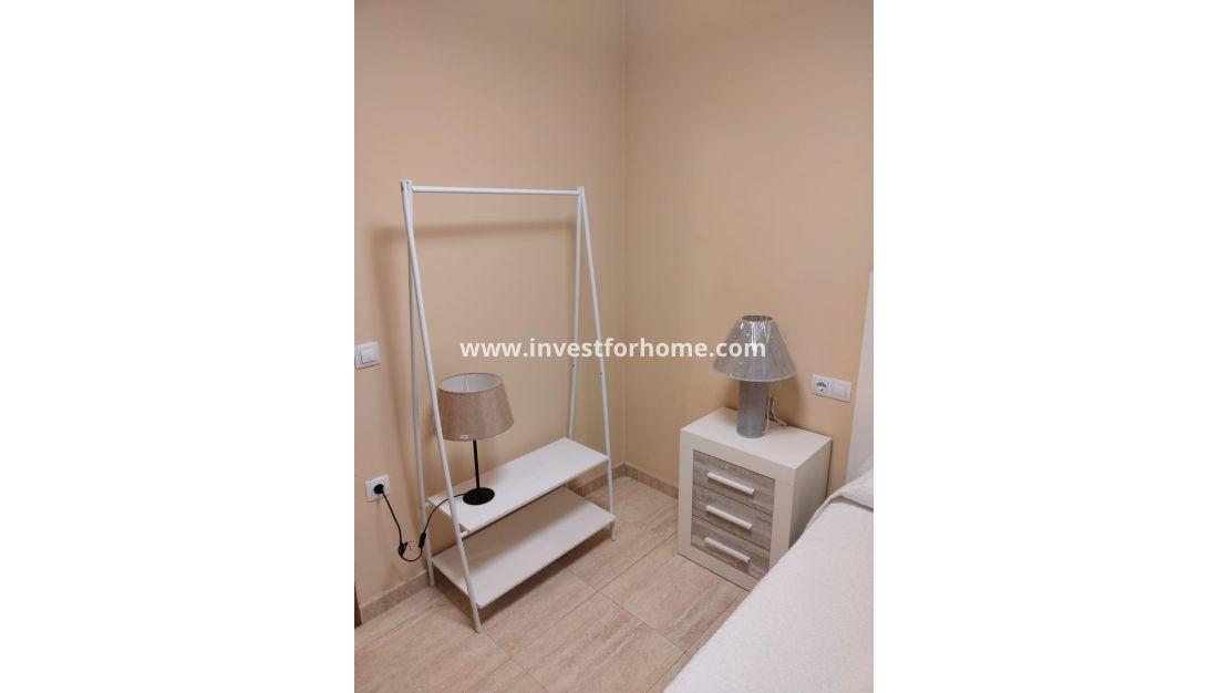 Sale - Apartment - Guardamar del Segura - Puerto Deportivo