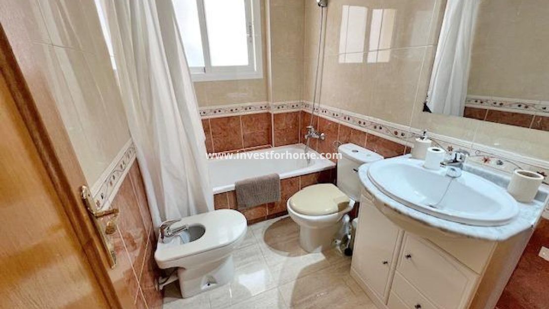 Sale - Apartment - Guardamar del Segura - Puerto Deportivo