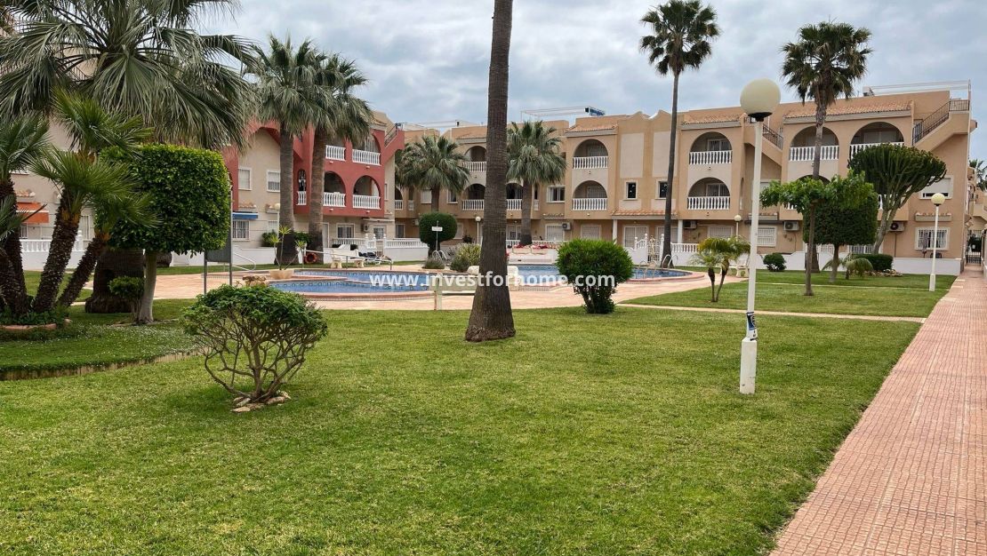 Sale - Apartment - Los Alcázares