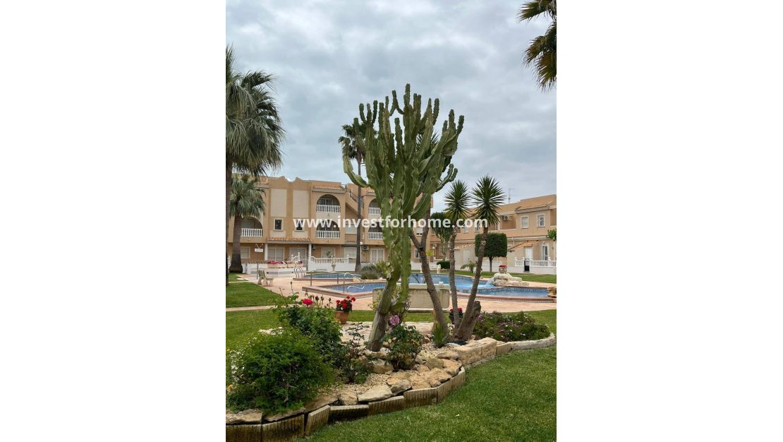 Sale - Apartment - Los Alcázares