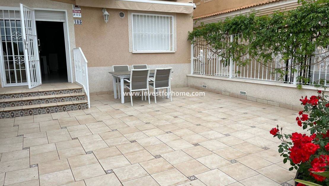 Sale - Apartment - Los Alcázares