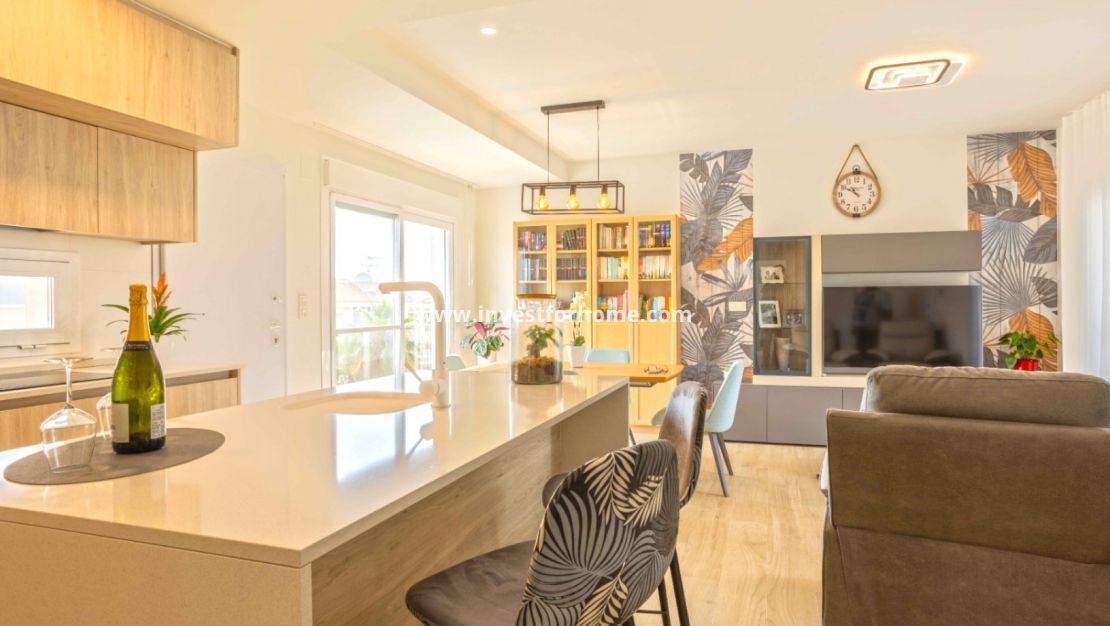 Sale - Apartment - Orihuela Costa - Costa Blanca