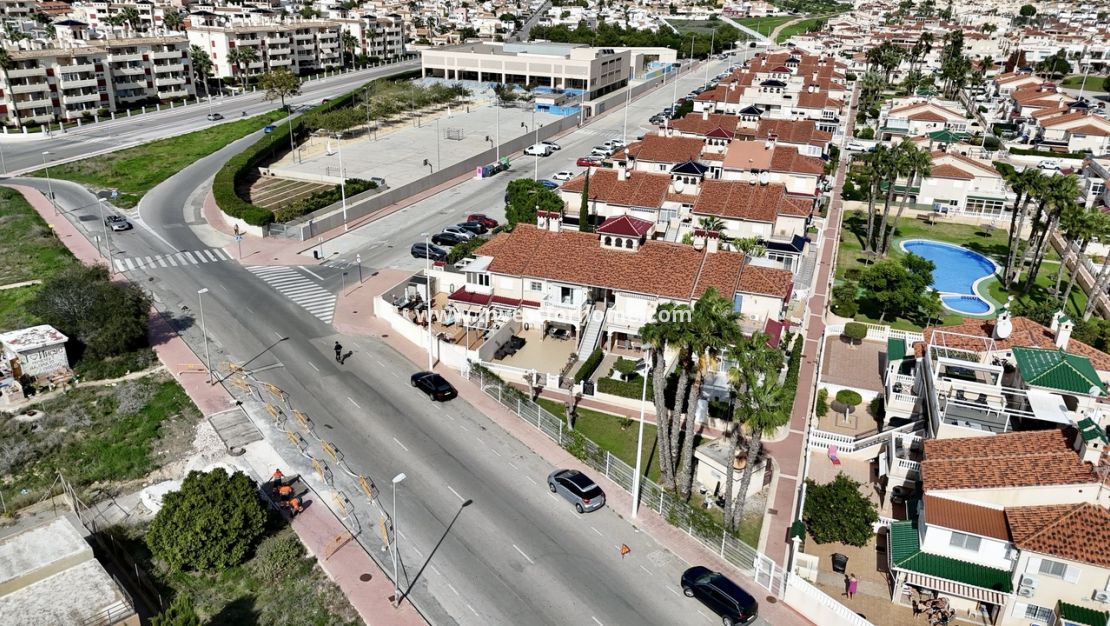 Sale - Apartment - Orihuela Costa - Costa Blanca