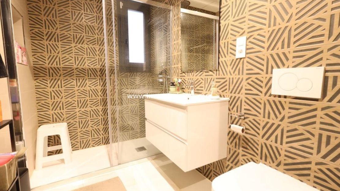 Sale - Apartment - Orihuela Costa - Costa Blanca