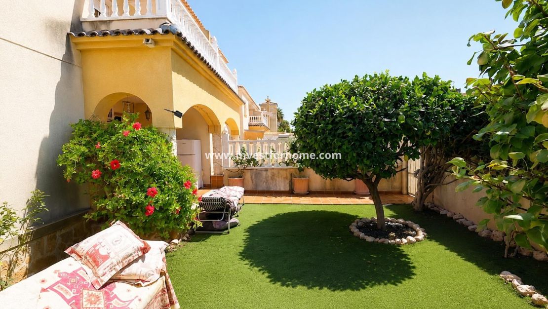 Sale - Apartment - Orihuela Costa - Costa Blanca