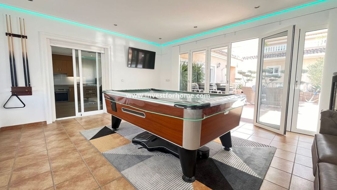 Sale - Apartment - Orihuela Costa - Inland