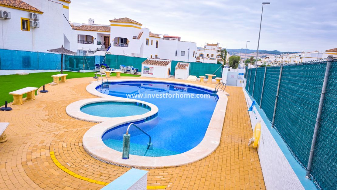 Sale - Apartment - Orihuela Costa - Inland