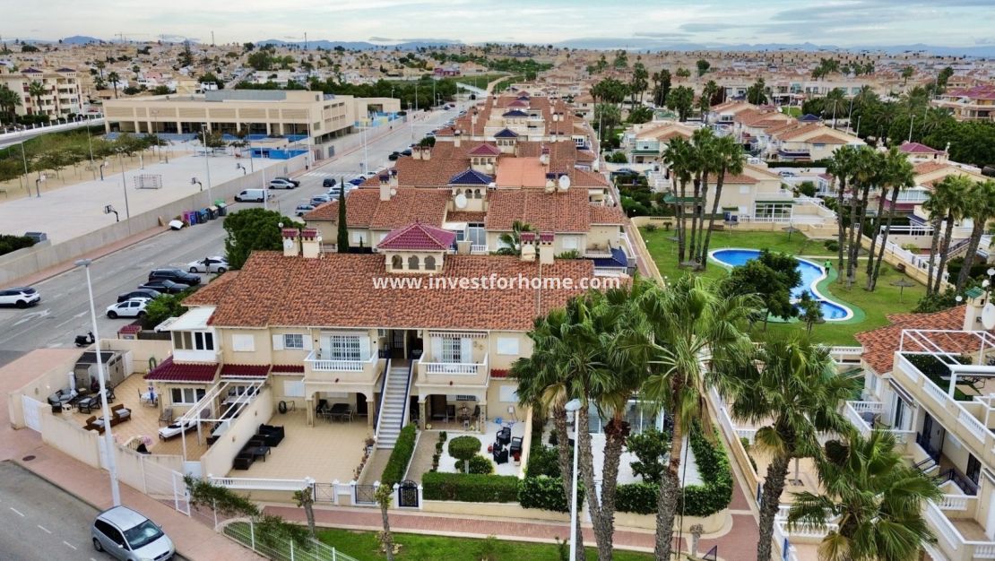 Sale - Apartment - Orihuela Costa - Inland