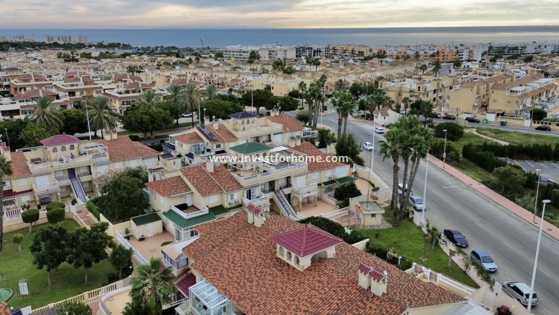 Sale - Apartment - Orihuela Costa - Inland