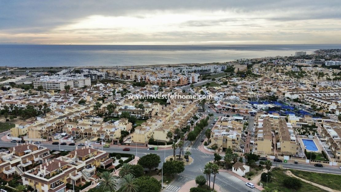 Sale - Apartment - Orihuela Costa - Inland