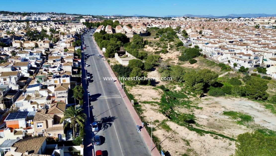 Sale - Apartment - Orihuela Costa - Inland