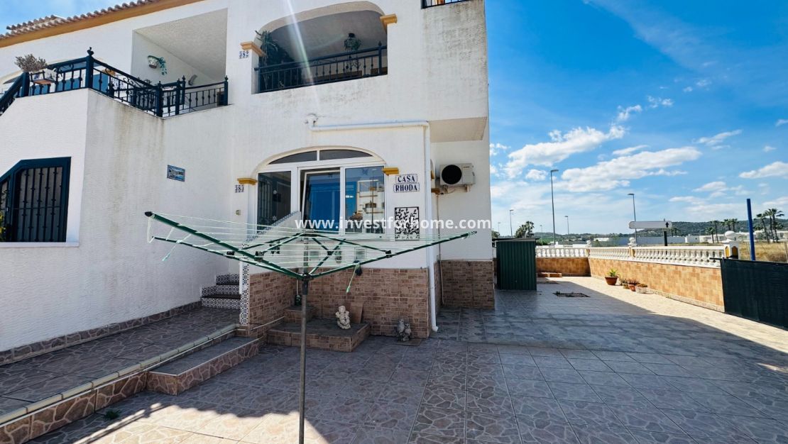 Sale - Apartment - Orihuela Costa - Inland