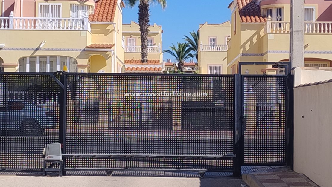 Sale - Apartment - Orihuela Costa - Inland