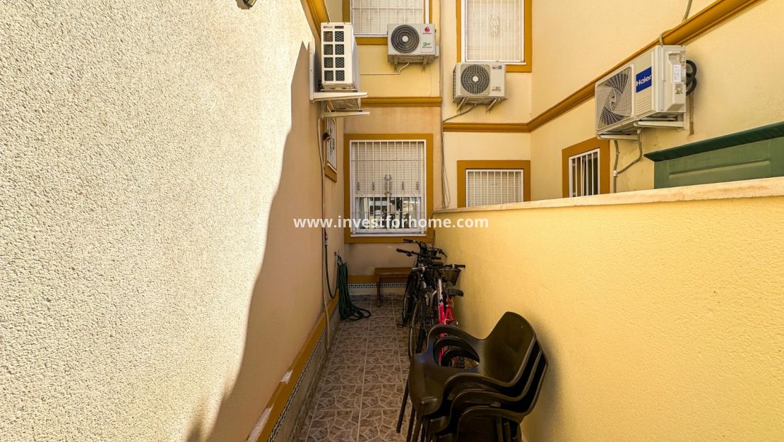 Sale - Apartment - Orihuela Costa - Inland