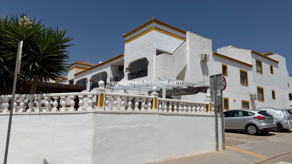 Sale - Apartment - Orihuela Costa - Inland