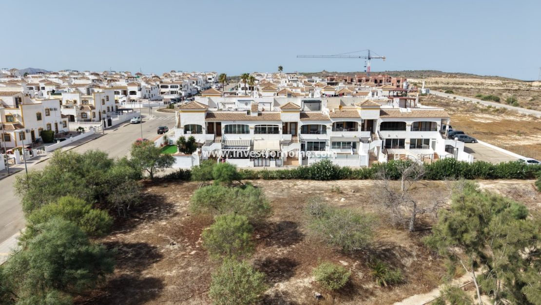 Sale - Apartment - Orihuela Costa - Inland