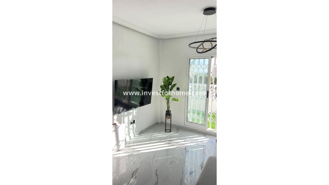 Sale - Apartment - Orihuela Costa - La Zenia