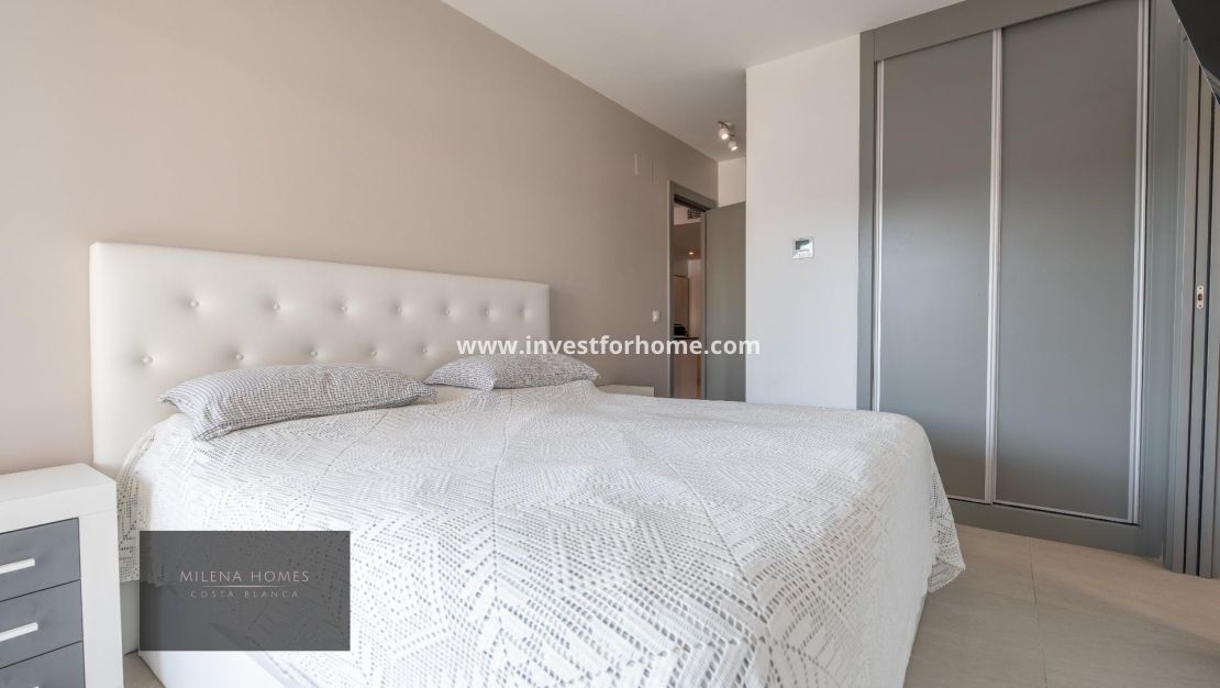 Sale - Apartment - Orihuela Costa - La Zenia