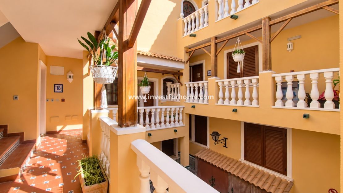 Sale - Apartment - Orihuela Costa - La Zenia