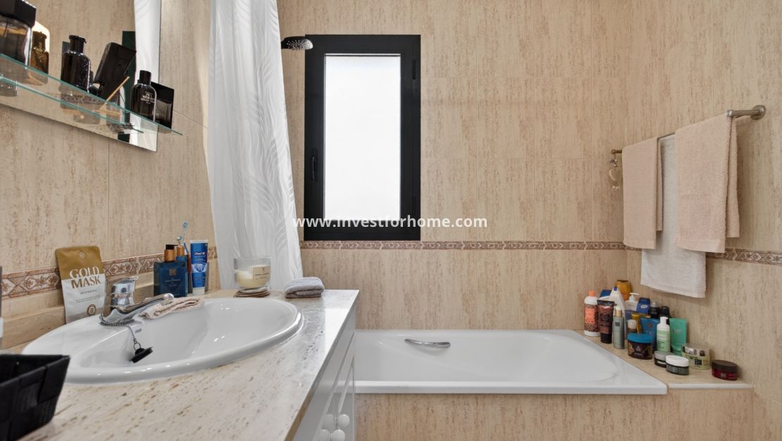 Sale - Apartment - Orihuela Costa - Lomas De Campoamor Golf