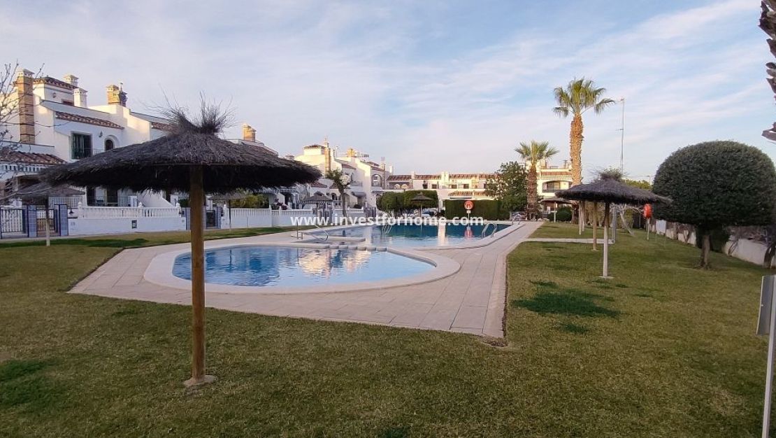 Sale - Apartment - Orihuela Costa - Villamartin