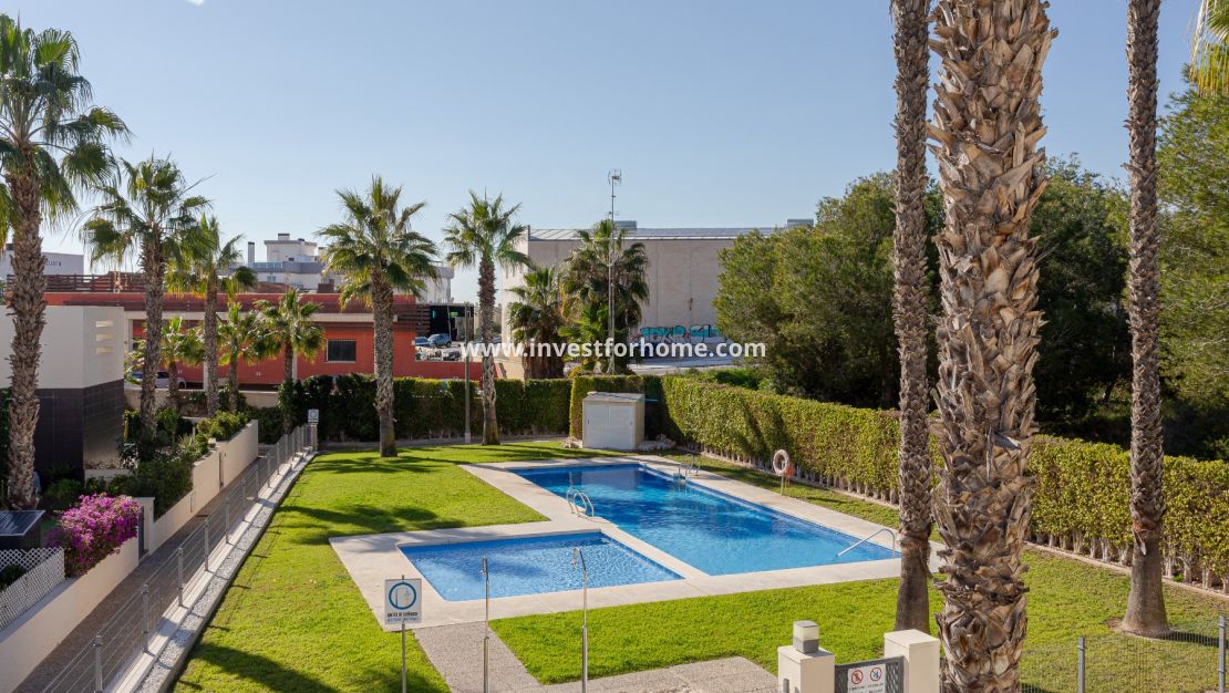Sale - Apartment - Orihuela Costa - Villamartin