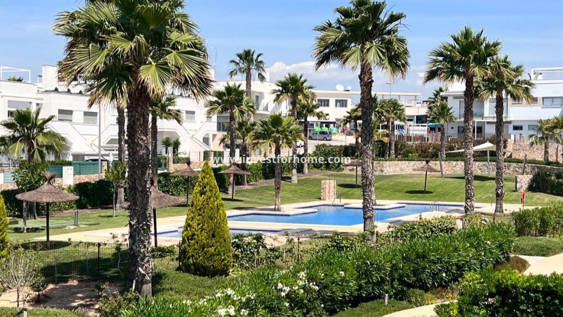Sale - Apartment - Orihuela Costa - Vistabella Golf