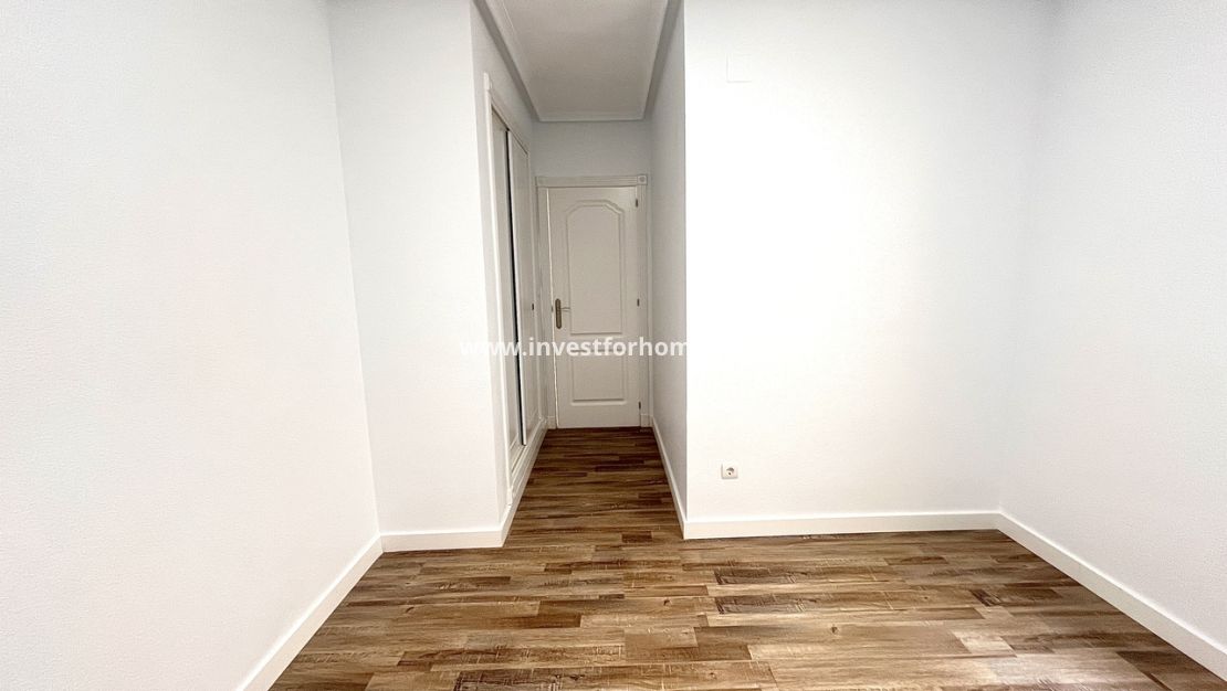 Sale - Apartment - San Miguel de Salinas - Inland