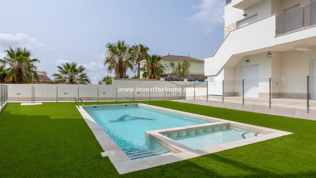 Sale - Apartment - San Miguel de Salinas - Inland