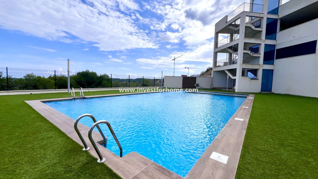 Sale - Apartment - San Miguel de Salinas - Inland