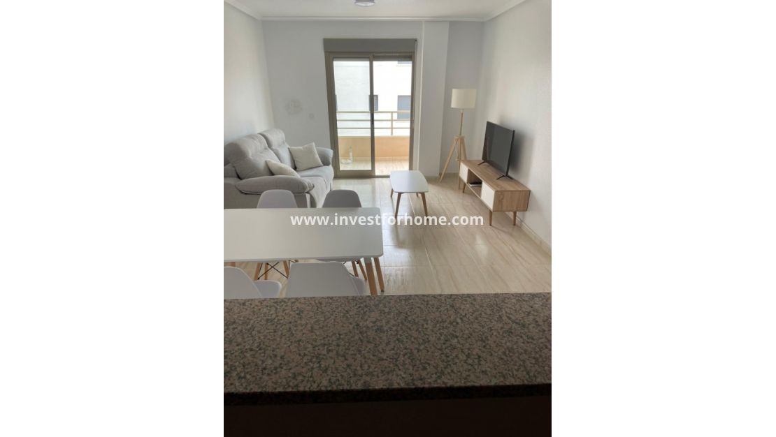 Sale - Apartment - San Miguel de Salinas - Inland
