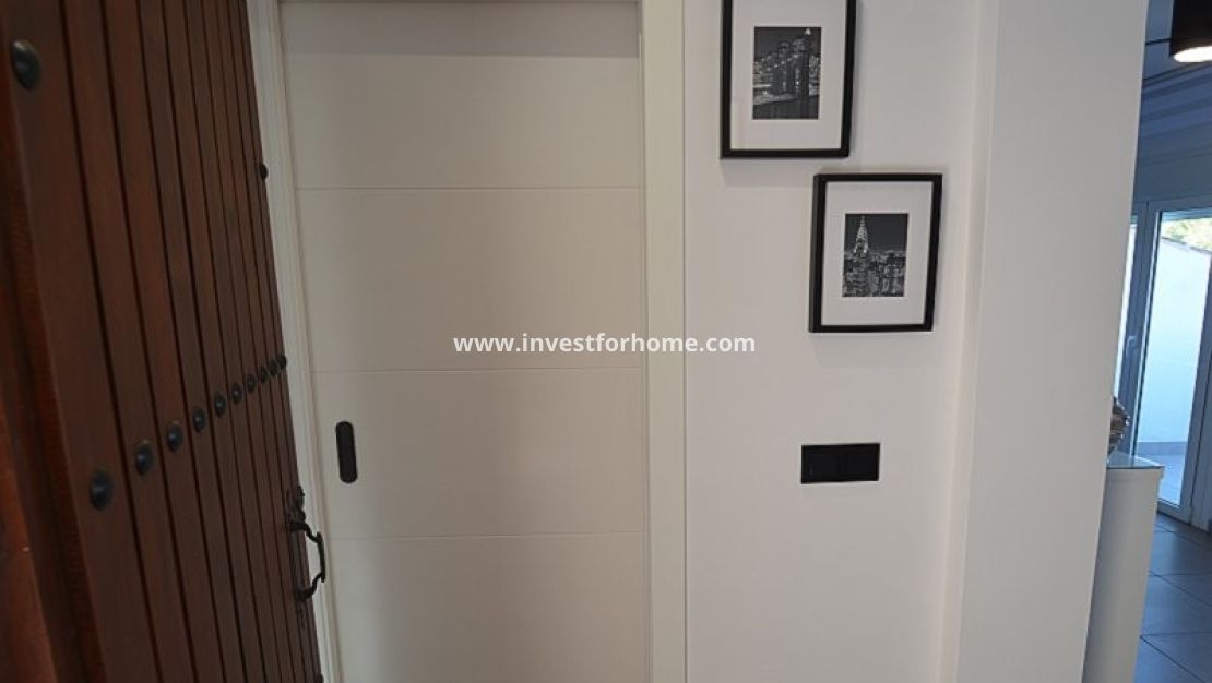 Sale - Apartment - San Miguel de Salinas - Inland