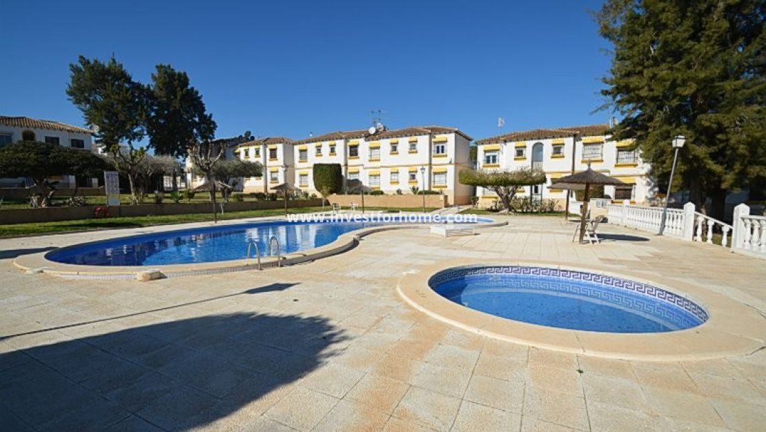 Sale - Apartment - San Miguel de Salinas - Inland