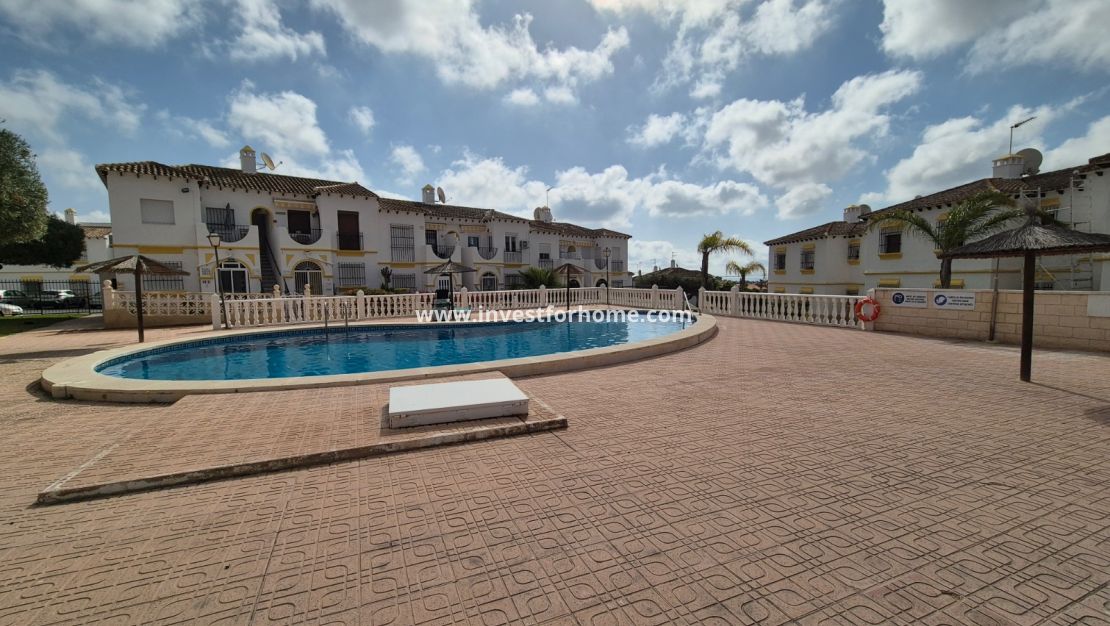 Sale - Apartment - San Miguel de Salinas - Inland