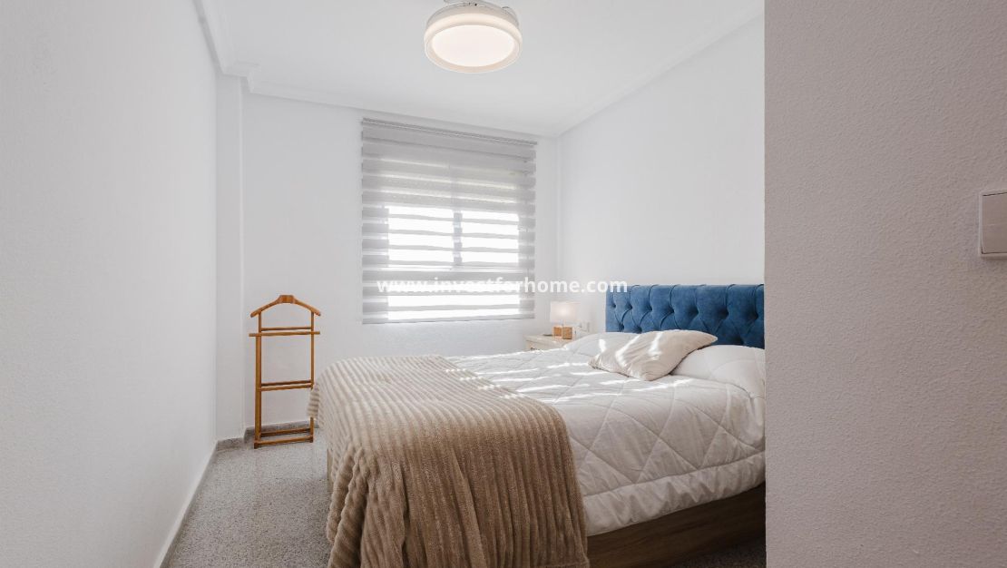 Sale - Apartment - San Miguel de Salinas