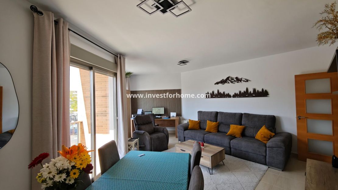 Sale - Apartment - San Miguel de Salinas