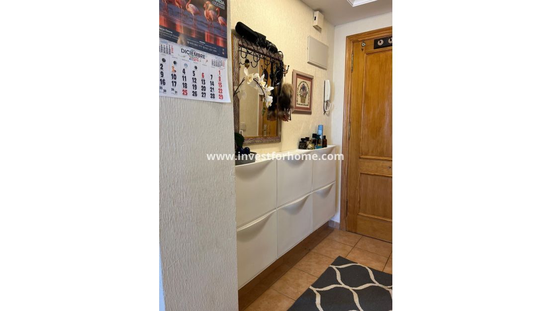 Sale - Apartment - Torrevieja - aguas nuevas