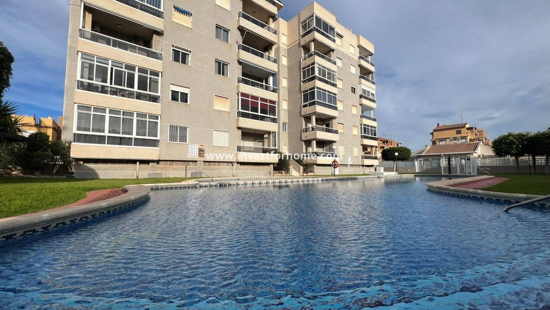 Sale - Apartment - Torrevieja - aguas nuevas