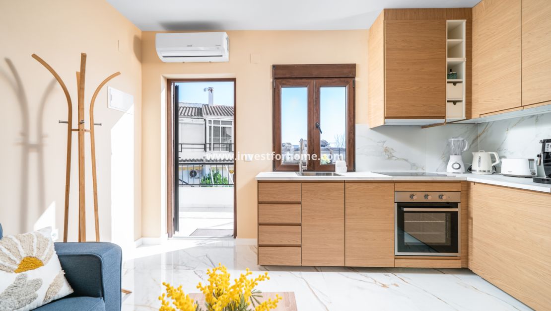Sale - Apartment - Torrevieja - aguas nuevas