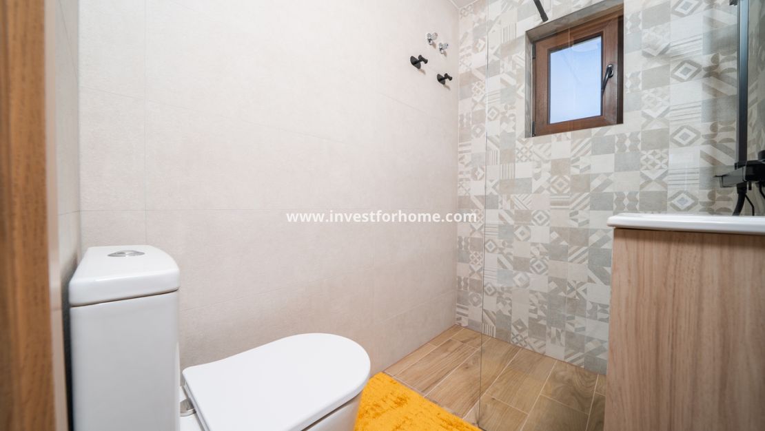 Sale - Apartment - Torrevieja - aguas nuevas