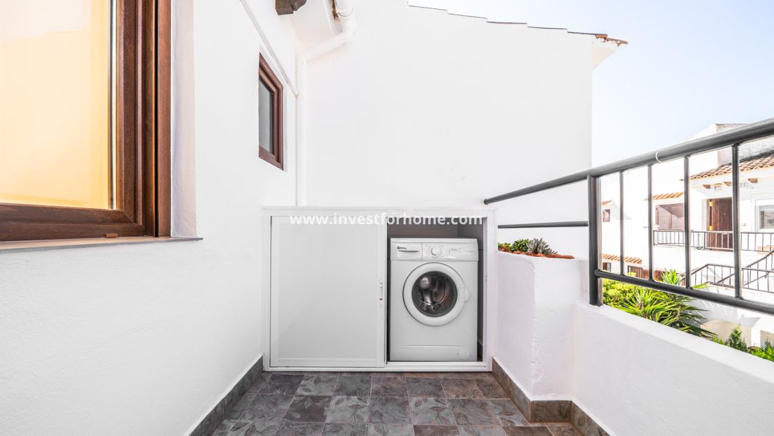 Sale - Apartment - Torrevieja - aguas nuevas